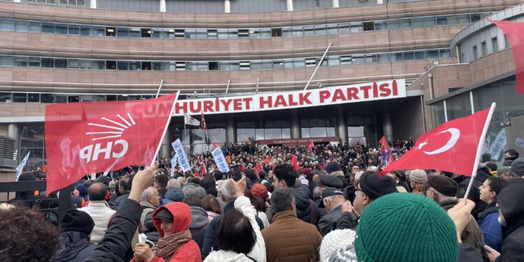 Gözaltılar doping etkisi yaptı: CHP'nin üye sayısı bir milyon 800 bine yaklaştı