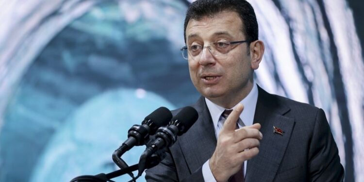 Gözaltındaki Ekrem İmamoğlu Duyurdu: Hakkında Bir Soruşturma Daha