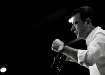 "Güvenlik güçlerinden vatandaşlara güler yüzlü davranmasını istiyor"