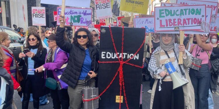 HRS Kadın Hakları Komitesi, dünyanın en önemli kadın hakları yürüyüşünde