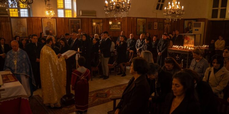 Hatay'da kiliseler onarılmayı bekliyor | Peder Nikola Papasoğlu: Oradan geçmemeye çalışıyorum, kilisemizi yıkıntı halde görmek beni dayanılmaz şekilde üzüyor