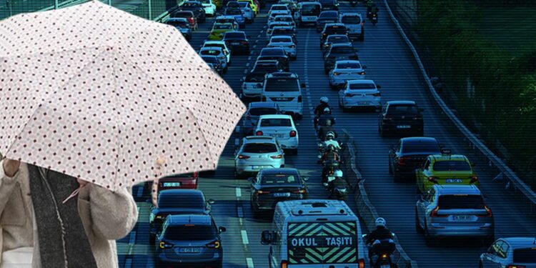 Hem Bayram Göçü Hem Sağanak! İstanbul'da Trafik Yine Kilit