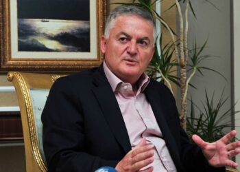 Hulusi Akar’ın kızı ile İmamoğlu bire bir aynı durumda