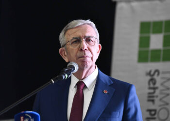 "İktidar değişikliği görüldü, CHP'ye saldırı başladı"