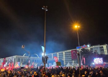 İmamoğlu protestoları devam ediyor: Saraçhane'de 'boykot' çağrısı damga vurdu