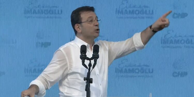 İmamoğlu seçim startını İzmir’den verdi: ”Bir sürü insanın mal varlığına, banka hesaplarına el koymuşlar”