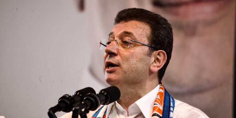 İmamoğlu'na salon vermediler!