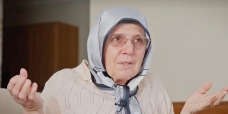 İmamoğlu'nun annesi ağladı, Erdoğan'a sitem etti