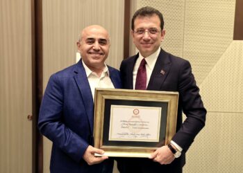 "İmamoğlu'nun merkezde olduğu bir "suç örgütü" kurgusu oluşturulmaya çalışılıyor"