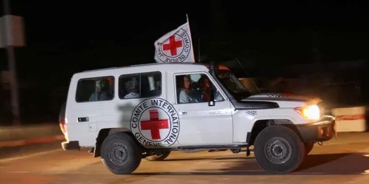 İsrail 5 Lübnanlı Esiri Serbest Bırakacak: Kızılhaç Araçları Teslim Almak İçin Yola Çıktı