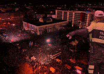 İstanbul'da Hangi Yollar Trafiğe Kapalı? Yola Çıkacaklar Dikkat