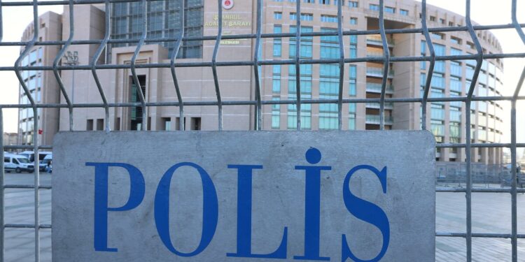 İşte İmamoğlu ile birlikte gözaltına alınanların isimleri