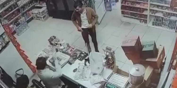 İzmir'de İğrenç Olay! 2 Yıl Önce de Yapmış...