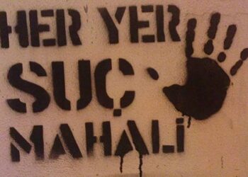 İzmir'de eşi ve çocuklarına şiddet uyguladığı öne sürülen erkek gözaltına alındı!