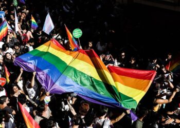LGBTİ+ Karşıtı Kanun Taslağına Ortak Tepki, Siyasilere Net Çağrı: 'Ama Devri Bitti'