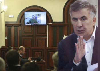 Mahkeme Salonu Karıştı: Gürcistan'ın Eski Liderine Yolsuzluktan 9 Yıl Ceza