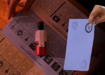 Mart Anketinde Çarpıcı Sonuç, İki Parti Başa Baş