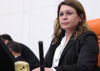 Meclis Başkanvekiline Emine Erdoğan’a hakaretten fezleke düzenlendi