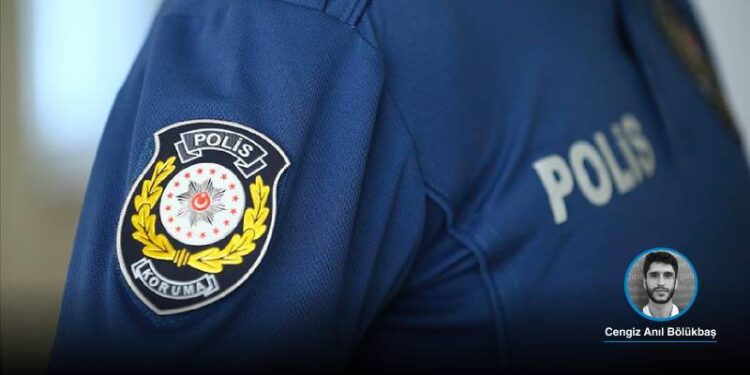 Merdan Yanardağ ve Turan Dursun ile ilgili WhatsApp paylaşımı yapan polis memurunun meslekten ve memurluktan çıkarılması talep edildi