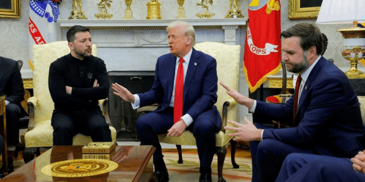 Milyonların Gözü Önünde Azarlamıştı: Trump, Zelenskiy ile Görüştü