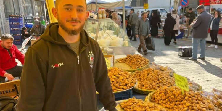 Ne Hurma Ne Zeytin: Ramazan Gelince Kilosu 450 Liradan Kapış Kapış Satıldı