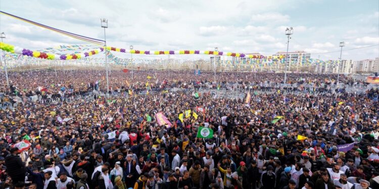 Newroz'un resmi tatil ilan edilmesi talebi