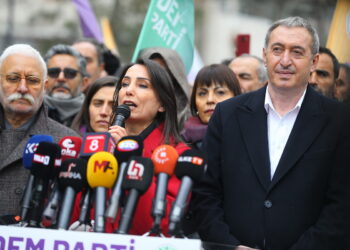 "Öcalan'ın örgütüyle iletişim kanalları açılmalı, güvenlik sağlanmalı"