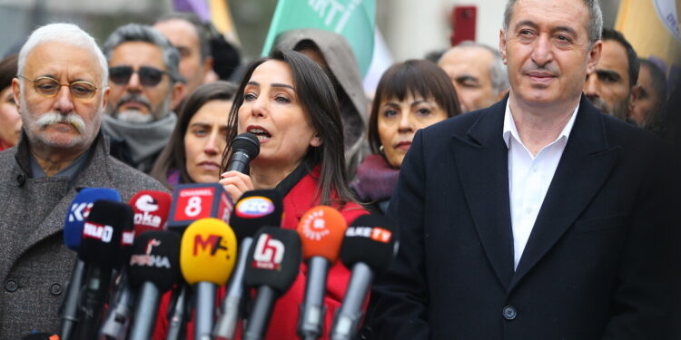 "Öcalan'ın örgütüyle iletişim kanalları açılmalı, güvenlik sağlanmalı"