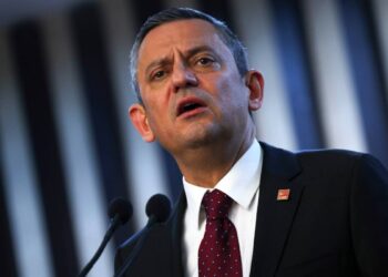 Özel'den iktidara Suriye çağrısı