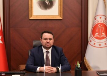 Özgür Özel'den 480 bin TL alacak!