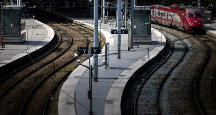 Paris’te İkinci Dünya Savaşı’ndan kalma bomba bulundu, tren seferleri aksadı