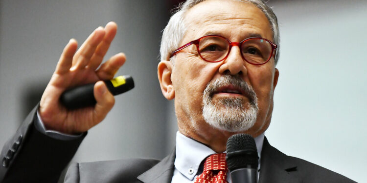 Prof. Dr. Naci Görür, Irak depreminden sonra uyardı: Çok sıkıştı, daha da bekliyoruz