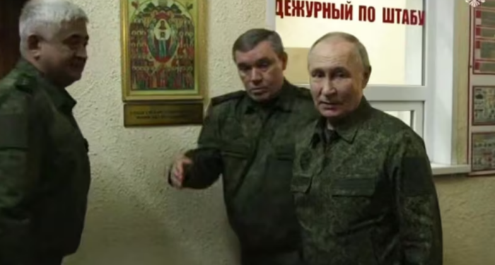 Putin, Kursk bölgesini ziyaret etti; Ukrayna geri çekiliyor
