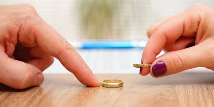 SGK 'hileli' boşanmaları takibe aldı; yasal işlem başlatıldı