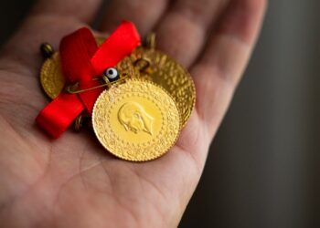 SON DAKİKA: Altın Fiyatlarında 3’lü Rekor! Çeyrek Altın 6 Bin Lirayı Aştı (18 Mart Salı Güncel Gram Altın Fiyatları)
