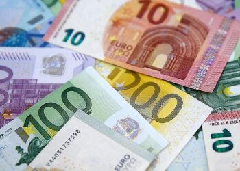 S&P Global Ratings, Avro Bölgesi için bu yılki ekonomik büyüme tahminini düşürdü