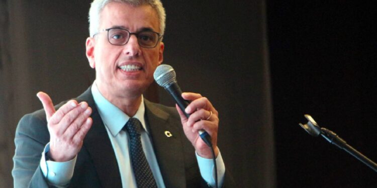 Sağlığa 420 bin yeni istihdam oluşturulacak