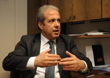 Şamil Tayyar: Uysal olmamız lazım