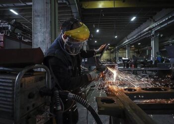 Sanayi üretimi 9 ayın en düşük seviyesinde