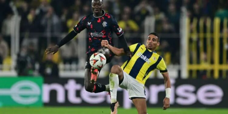 Sarı Lacivertliler Kader Maçına Çıkıyor! Rangers-Fenerbahçe Maçının İlk 11'leri Belli Oldu