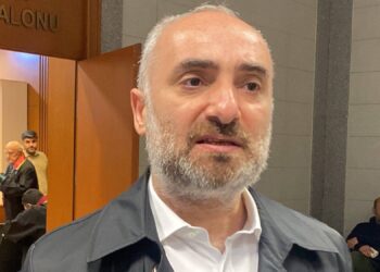 Seni burada istemiyorum, sakın gelme!