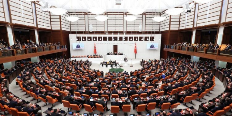 Şirnex’te 'fuhuş çetesi’ haberimiz Meclis gündeminde