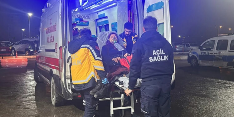 Sivas’ta teravih namazında doğalgaz zehirlenmesi: 48 kişi hastaneye kaldırıldı