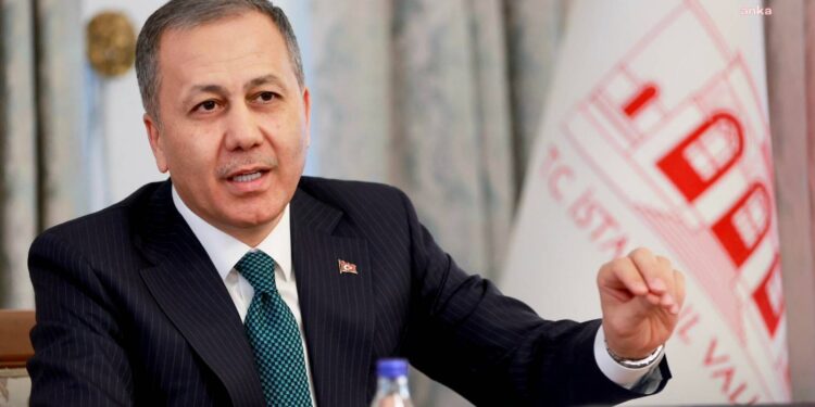 Sokak hayvanları toplanmıyor, görevini yapmayanlar var; toplamazlarsa yasayı uygularız