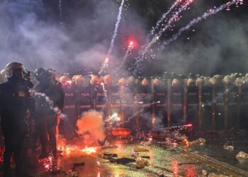 Son Ankette Çarpıcı Sonuç! ‘İmamoğlu Protestolarında’ Vatandaş Kimi Haklı Buluyor?