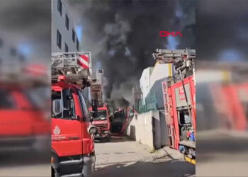 Tuzla’da fabrika yangını korkuttu