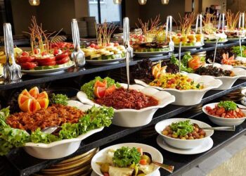 Ünlü şef "sakın yemeyin" diyerek uyardı: Gıda hilelerini ifşa etti!