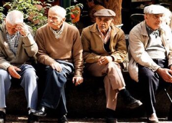 Yaşlı nüfus, yoksulluk veya sosyal dışlanma riski altında!