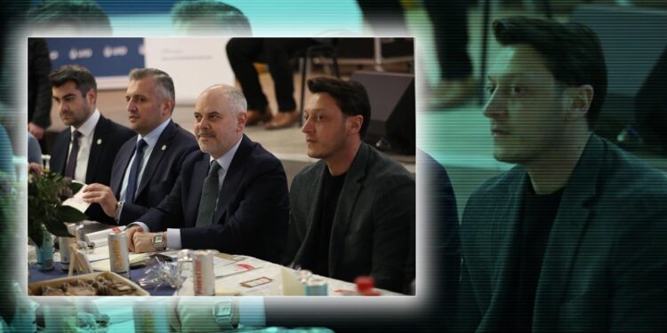 Yeşil Sahalardan Siyaset Sahasına… İşte AKP’ye Katılan Mesut Özil’in İlk Programı