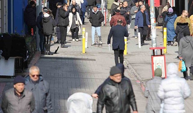 Türkiye yaşlanıyor: Yaşlı nüfus son 5 yılda yüzde 20,7 arttı, yüzde 12’sinden fazlası çalışmak zorunda